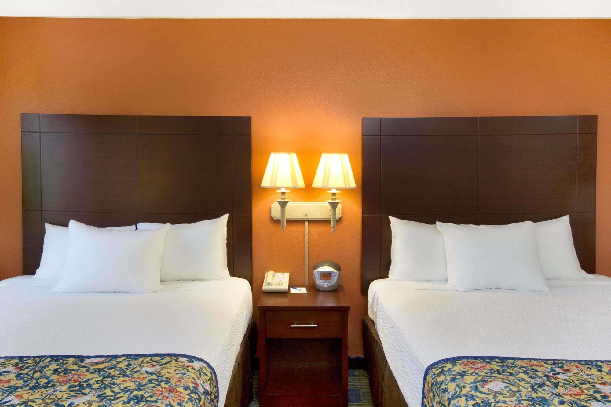 Days Inn By Wyndham Φρέμοντ Εξωτερικό φωτογραφία